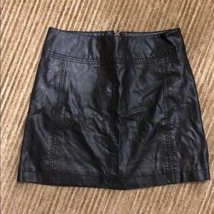 Free People size 4 leather skirt